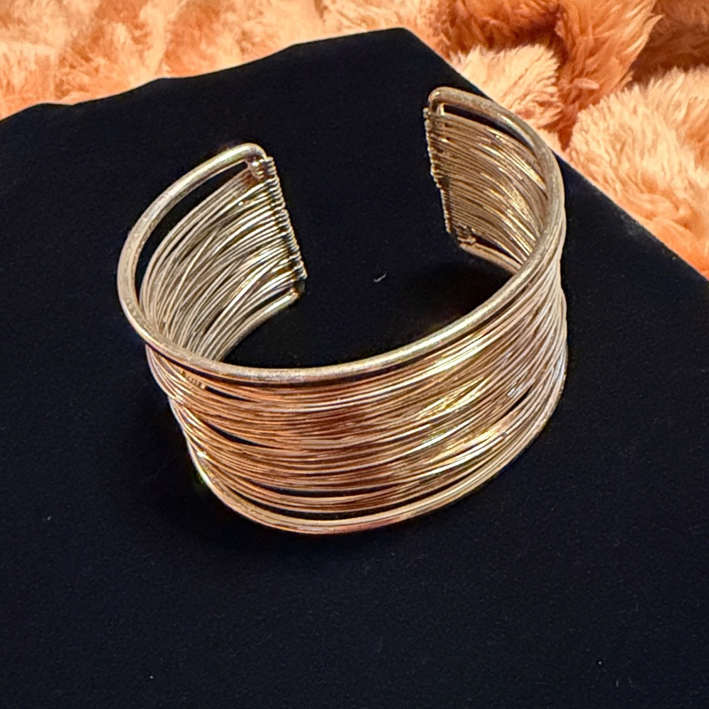 Elegant Gold Wire Cuff Bracelet